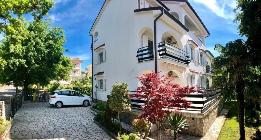 Bella 2 Apartment